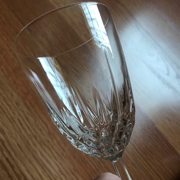 Set of 6 Vintage Luminarc Crystal Wine Glasses with cut glass pattern - Picture 5 of 6